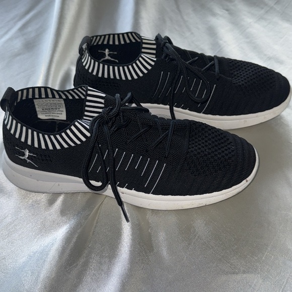Danskin Energy Black White Sneakers Lightweight Stretch Knit Upper Size 9.5 - Picture 5 of 11